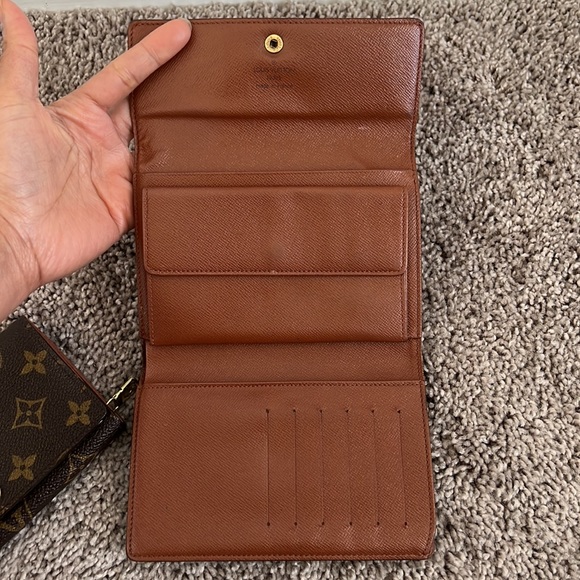 Wallets - Picture 11 of 16